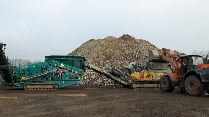 Brecher, Siebanlage, Hitachi 310